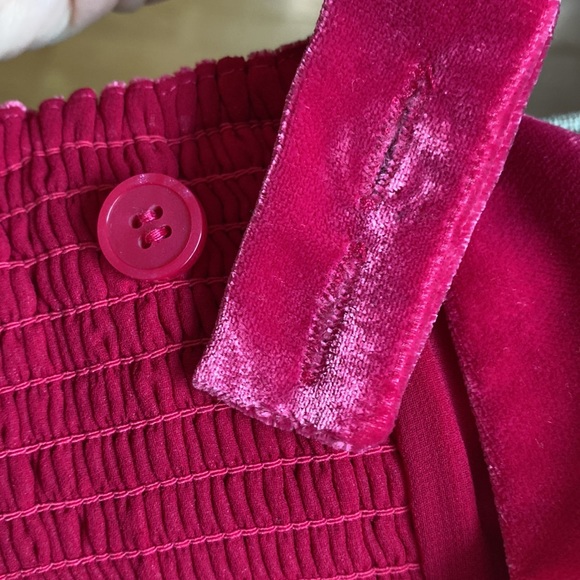 New Rachael Zoe Red velvet crop smocked button front tank size M💕✨ - Picture 10 of 10